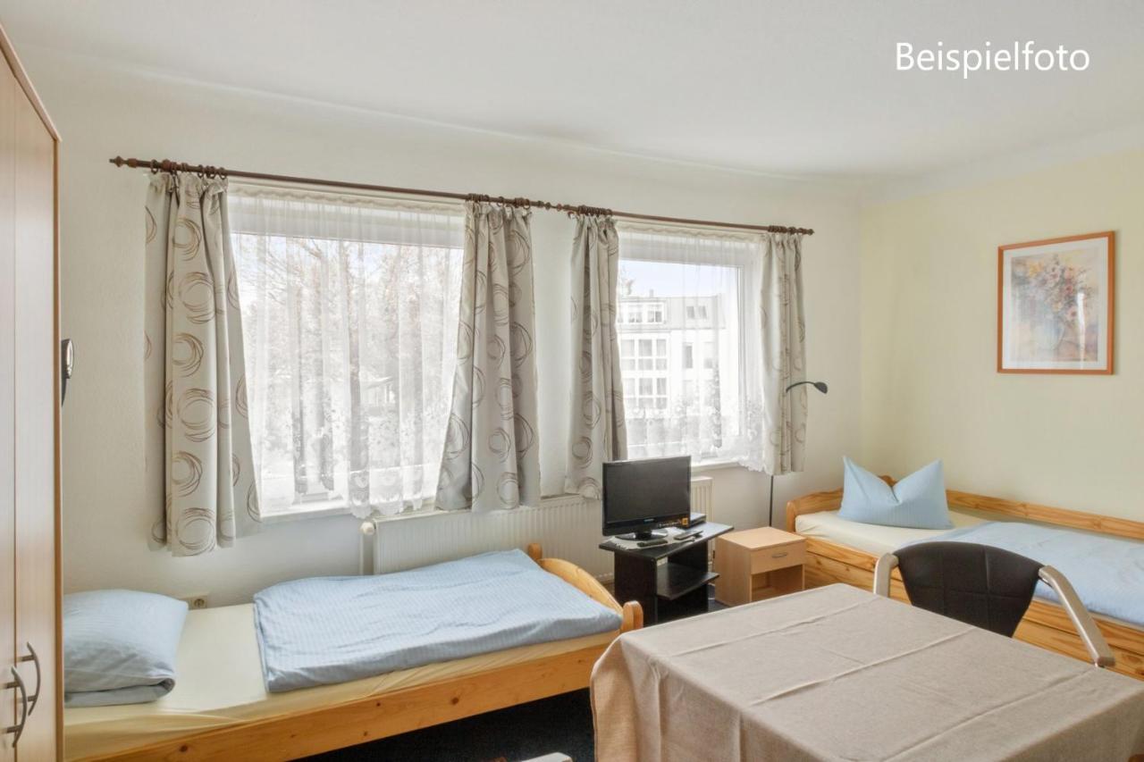 Pension Gp3, Zimmer Mit Kochnische Und Duschbad Vor Den Toren Berlins Dallgow-Doeberitz Exteriér fotografie